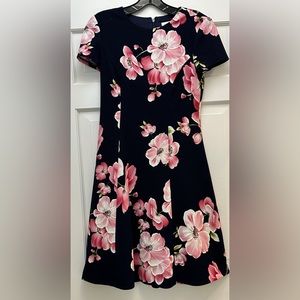Eliza J Knee Length Dress - Size 2